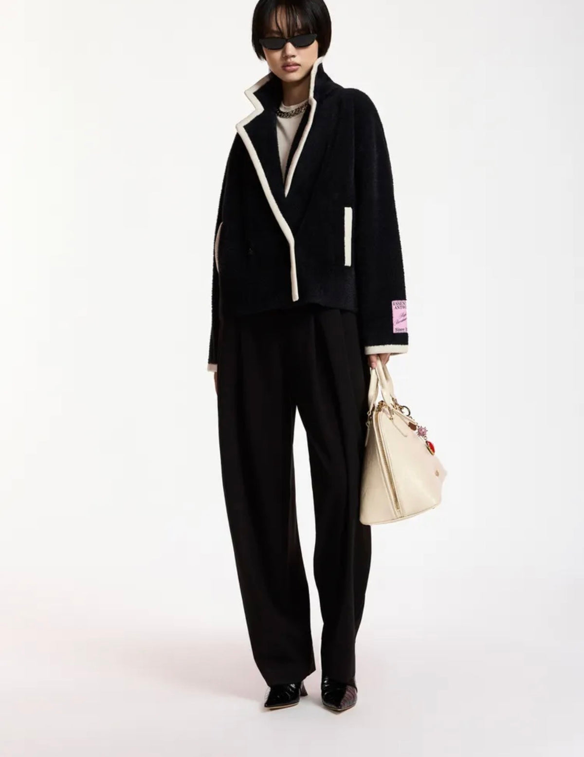 Essentiel antwerp cardigan doppiopetto con profili a contrasto bianchi