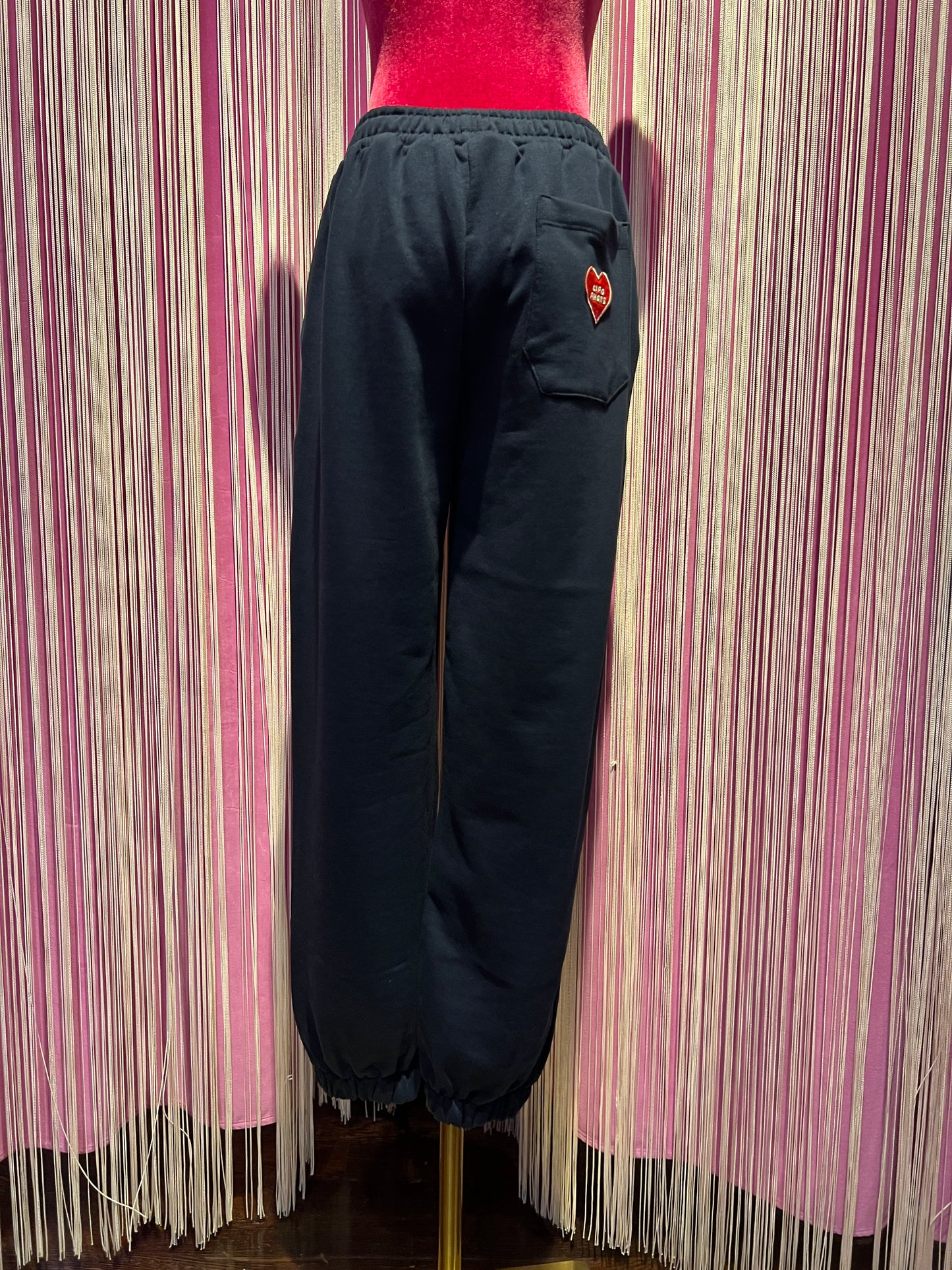 Giada Benincasa -30% di sconto completo tuta felpa garzata e pantalone blu con applicazione cuore rosso “ Ciao amore”