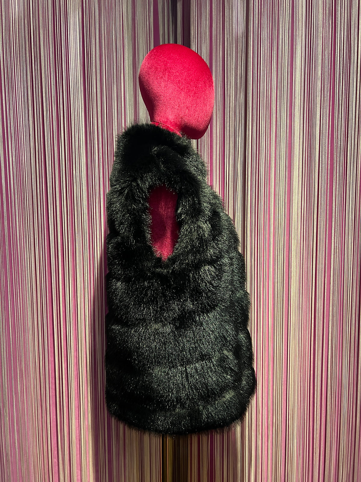The room gilet simil pelliccia nero
