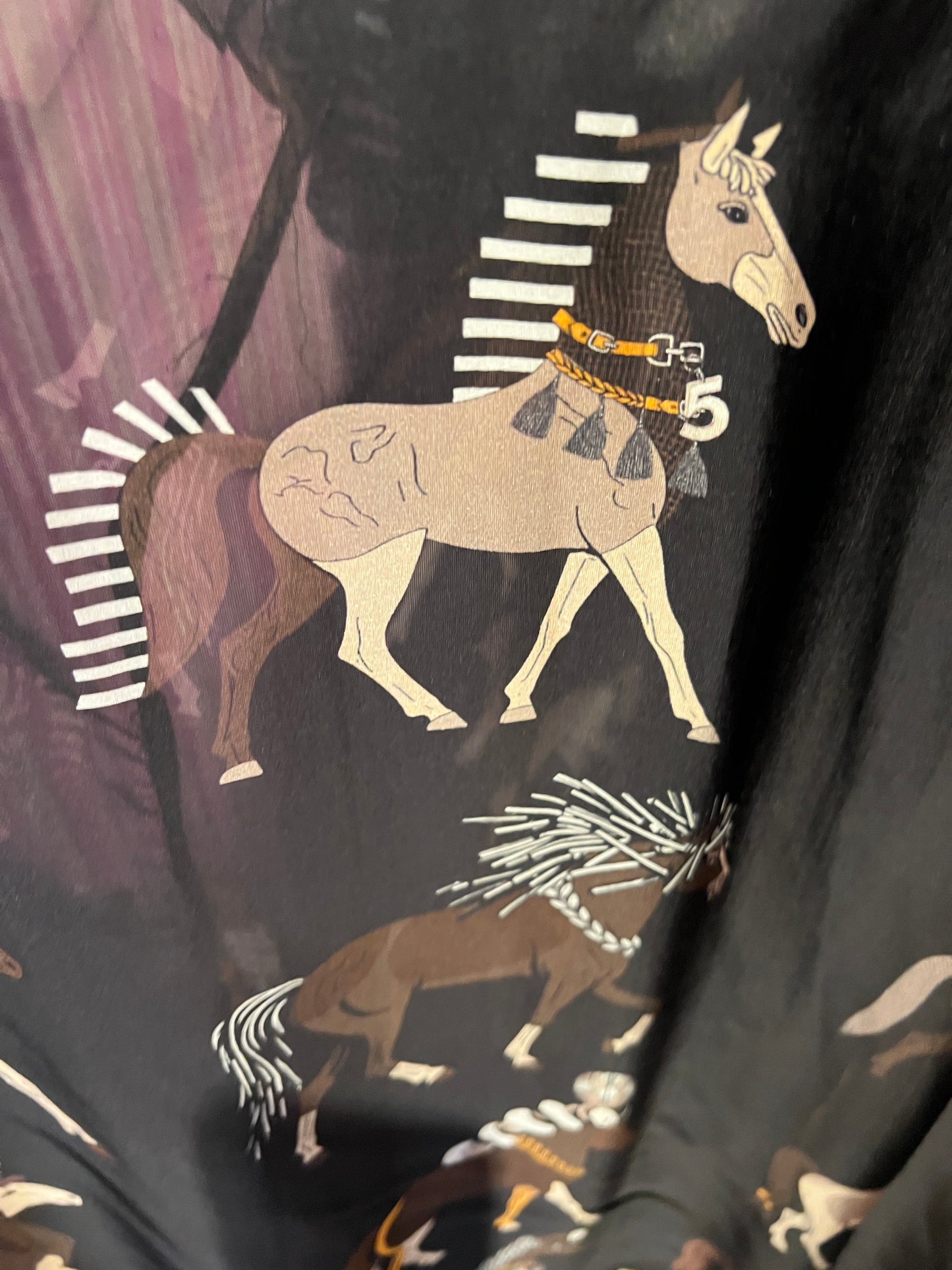 5 Progress abito lungo fantasia con cavalli fondo marrone