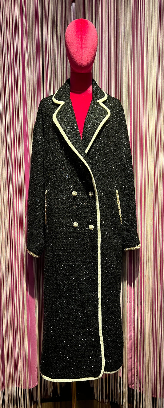 Minime Paris cappotto lungo tweed nero profilo bianco con bottoni camelie strass e perle