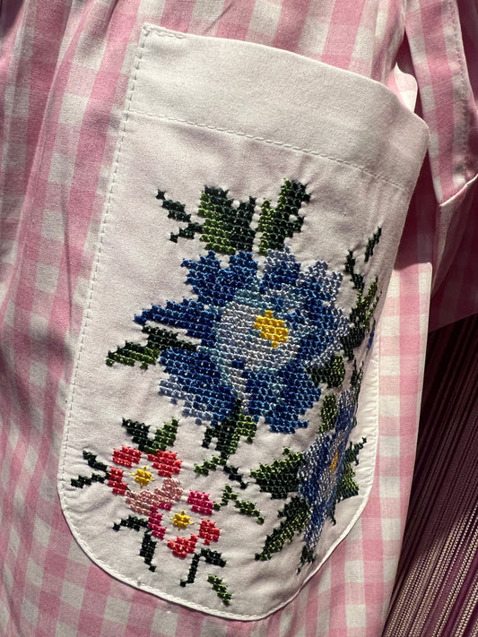Miki Thumb completo a quadretti vichy rosa e bianco blusa senza maniche e shorts con tasche ricamate