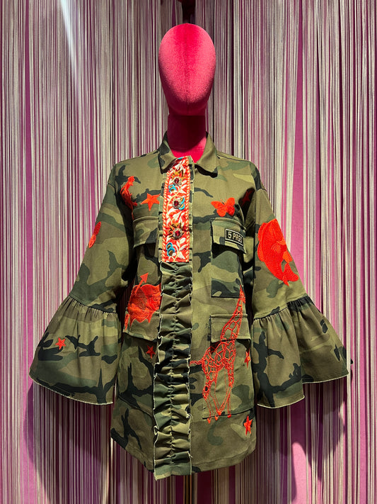 5 Progress giacca camouflage con ricami rossi tattoo , passamaneria e bottoni gioiello