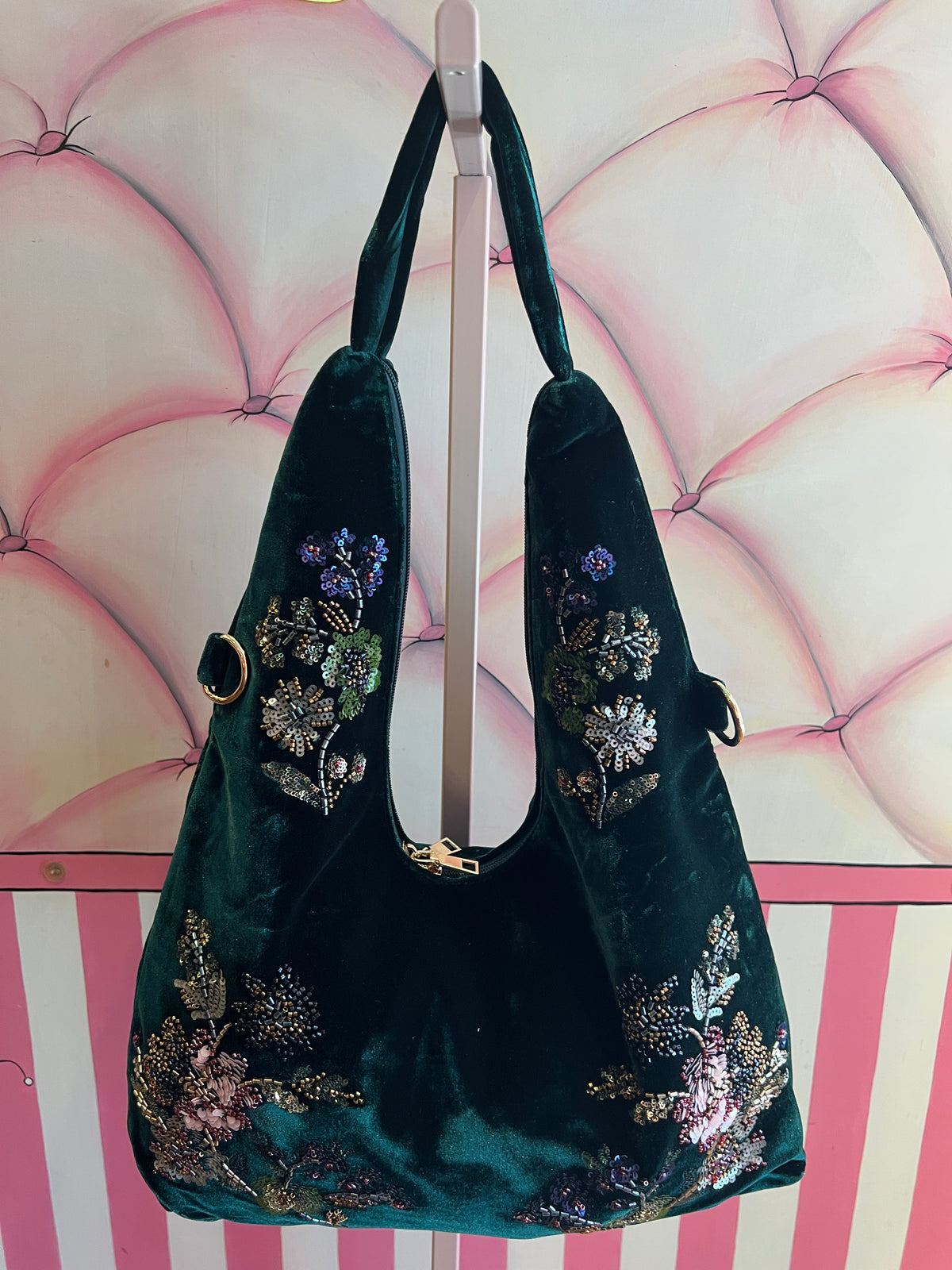 Love & roses borsa a spalla in velluto verde con ricami floreali di paillettes e perline stile orientale, con tracollina