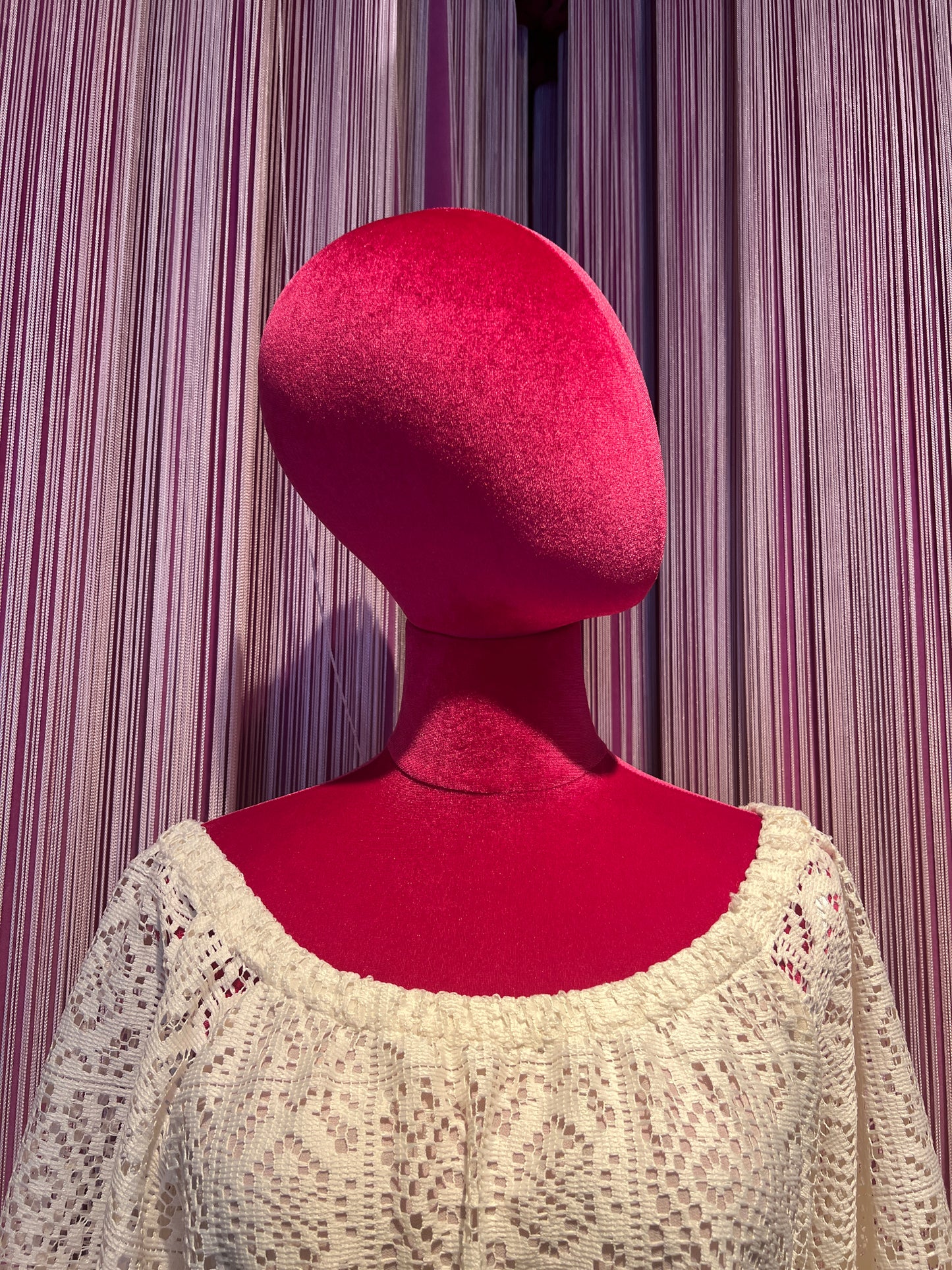 Mon amour Paris abito pizzo panna scollo Bardot con cinta in vita