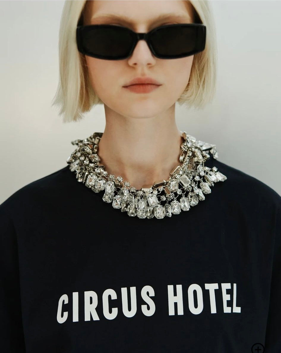 Circus Hotel t shirt blu con logo