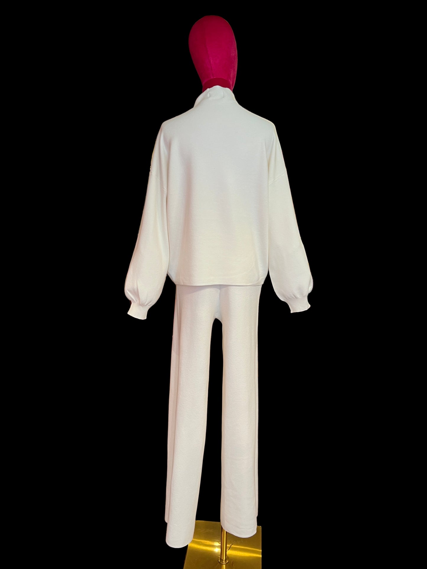 The room completo 3 pezzi panna , tuta in maglia con gilet ecopelliccia