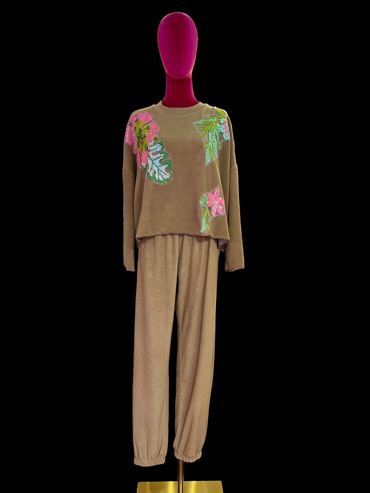 Pink memories completo in spugna felpa con applicazioni fiori paillettes e pantalone jogger con elastico in vita cammello