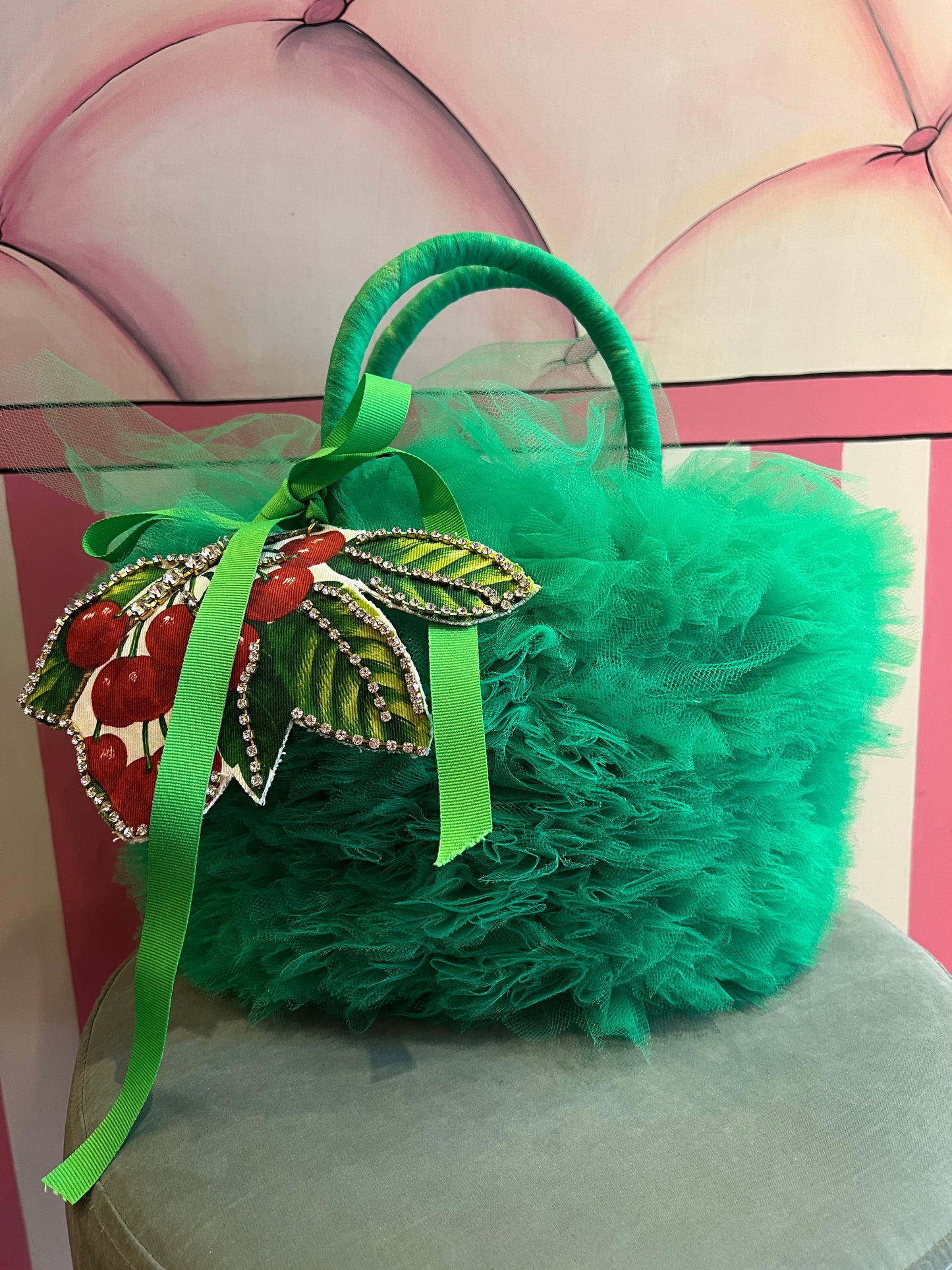 Monilia borsa paglia e tulle verde con patch ciliegie