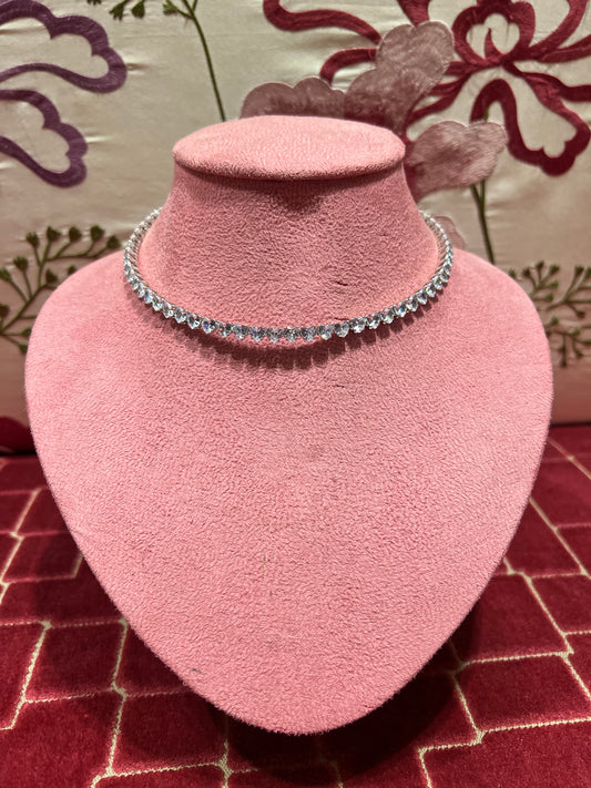 Collarino metallo argento zirconi  crystal cuori