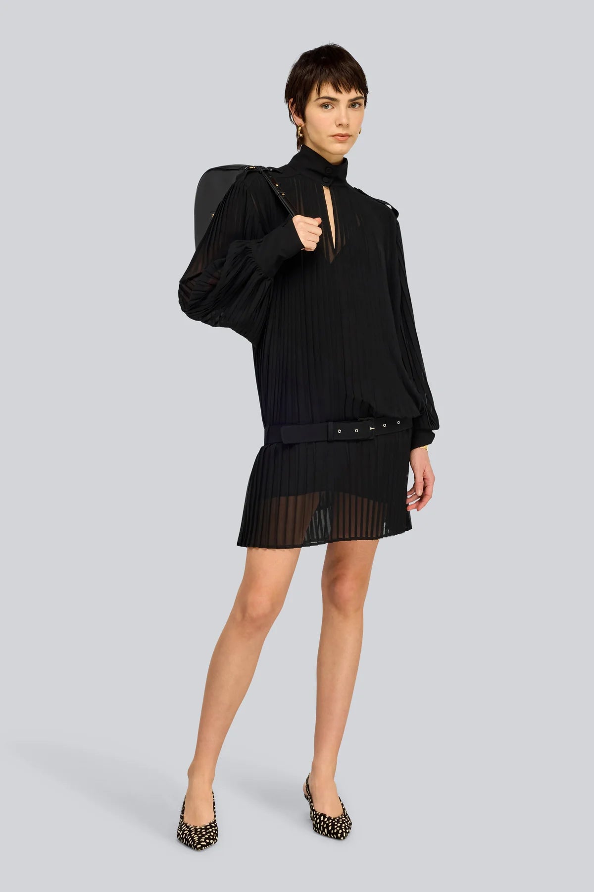 Semicouture abito in georgette plissettato con cintura altezza bacino
