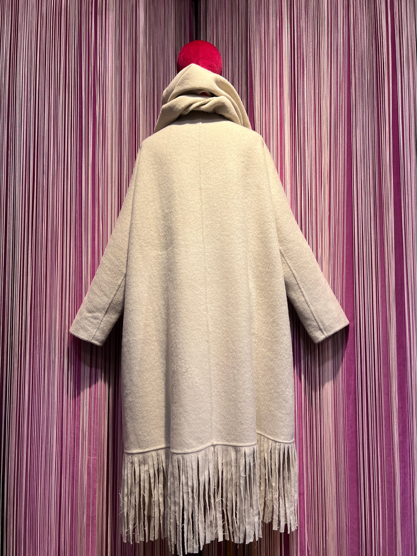 ABpink 🩷cappotto panna sfoderato con frange e sciarpa rimovibile, con patch cristalli e tigri