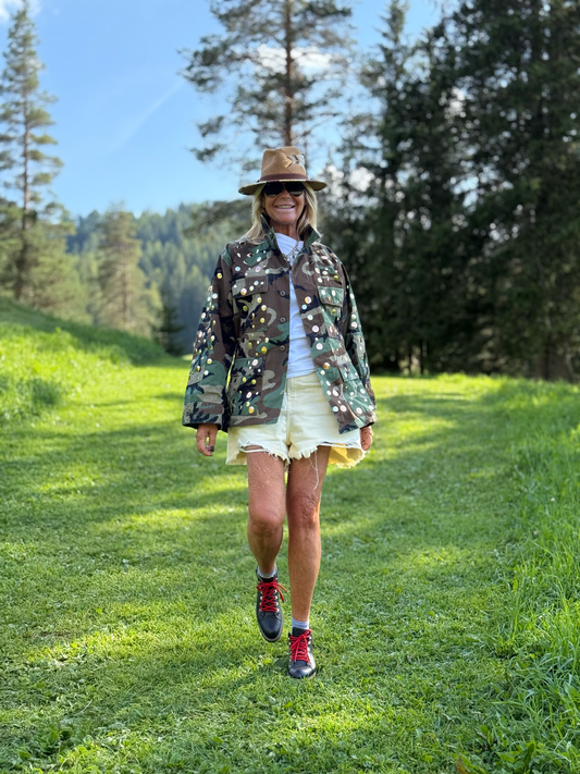 Rossano Perini giacca vintage oversize camouflage con borchie oro