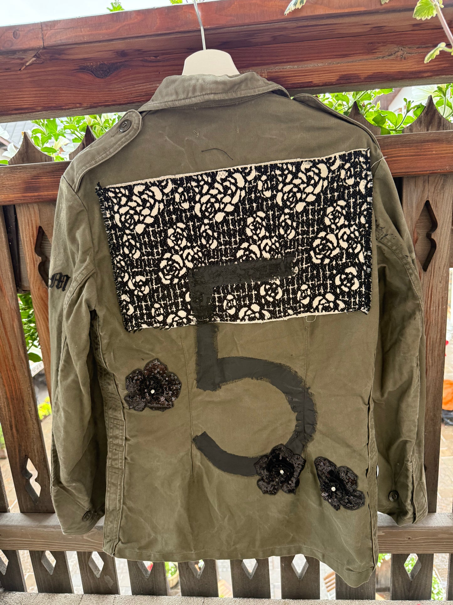 ABpink🩷 giacca verde militare patch 5 Vestibilitá 38-42