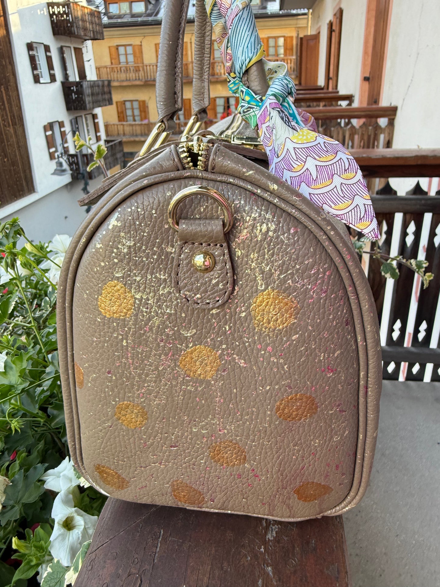 ABpink🩷 borsa pelle con tracolla dipinta a mano
