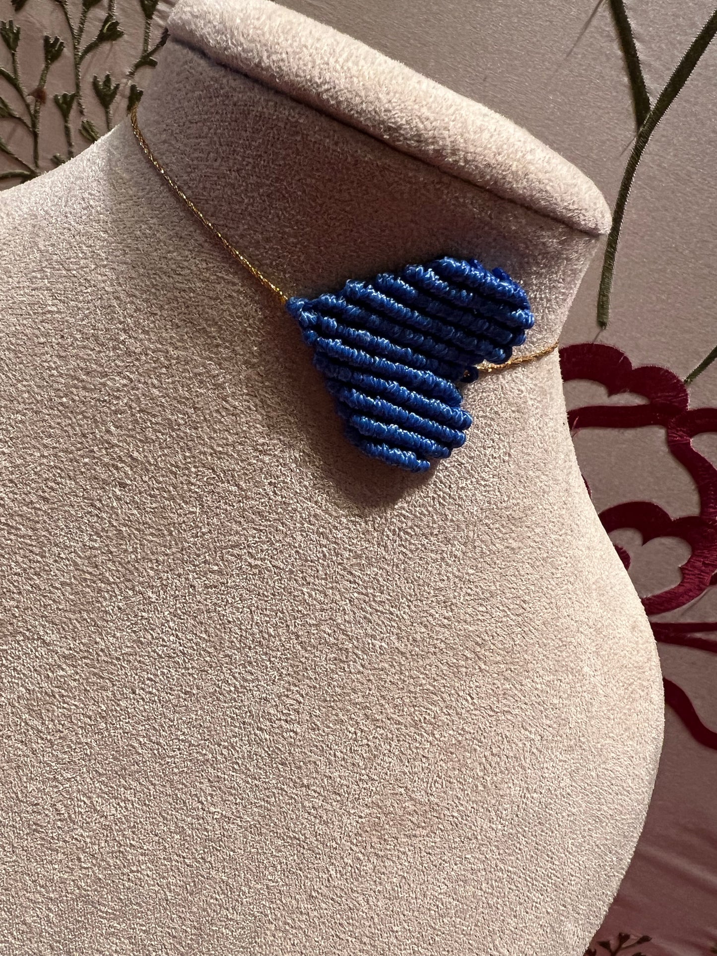 Collana  cuore crochet regolabile blu ceruleo