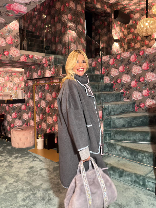 Sincere Paris -40% di sconto cappotto con sciarpa rimovibile grigio scuro con bordi rosa e celesti