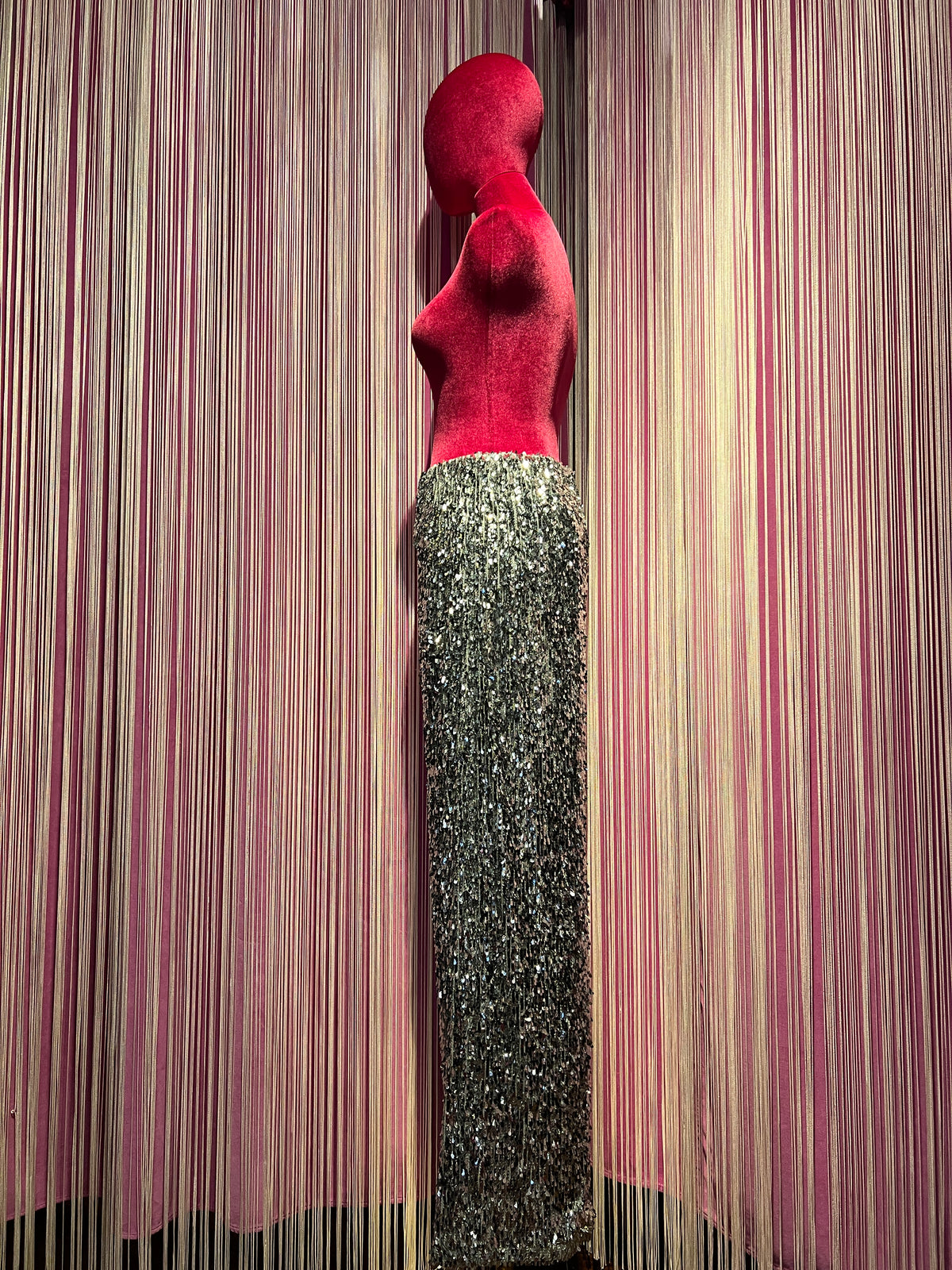 The room pantalone gamba ampia full paillettes con elastico in vita e mezza fodera in jersey