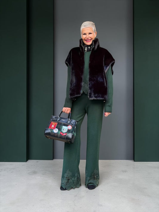 The room completo maglia e pantalone con pizzo verde